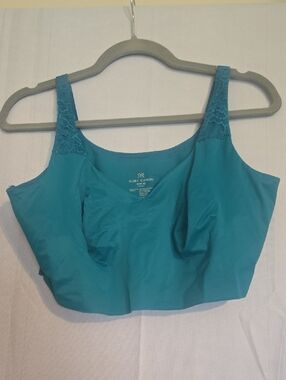 Ruby Ribbon Emerald Lace-Trim Seamless Demiette Size 42